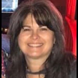 Meet your Posher, Lori